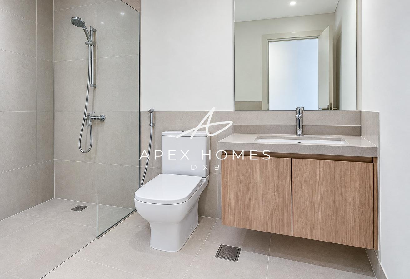 END CORNER UNIT | VACANT | SINGLE ROW | SPACIOUS photo 27