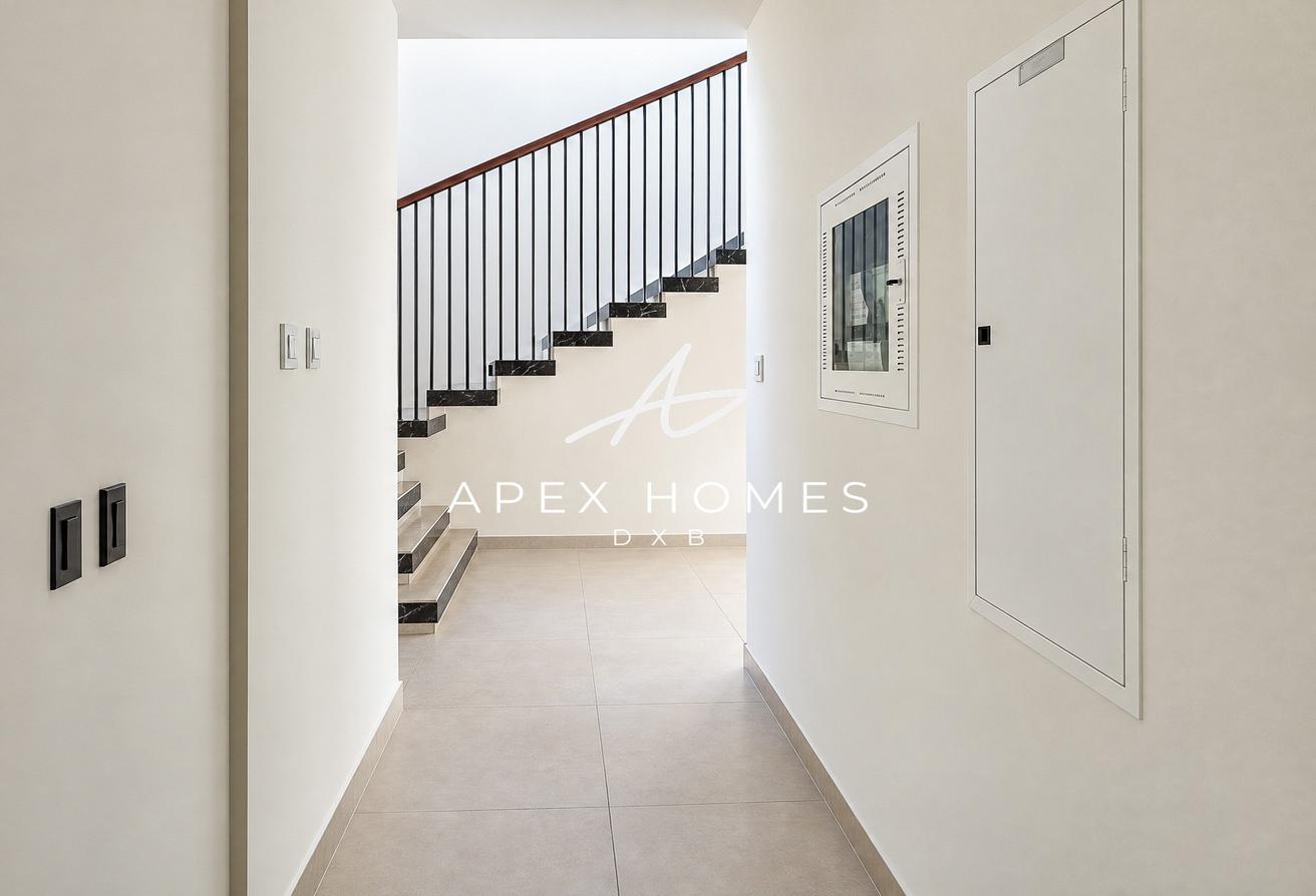 END CORNER UNIT | VACANT | SINGLE ROW | SPACIOUS photo 17