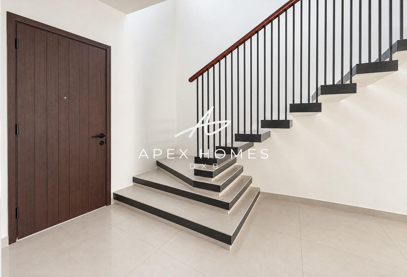 END CORNER UNIT | VACANT | SINGLE ROW | SPACIOUS photo 18