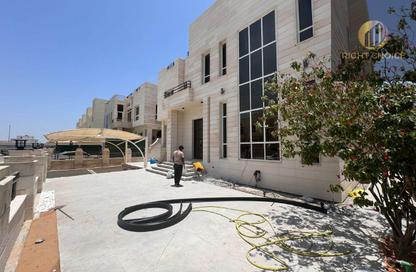 Villa - 4 - 6 for rent in Khalifa City A Villas - Khalifa City A - Khalifa City - Abu Dhabi