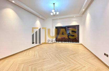 Apartment - 1 Bedroom - 2 Bathrooms for rent in Al Hudaiba Mall - Al Hudaiba - Bur Dubai - Dubai