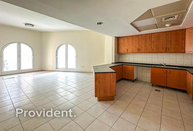 64413812 - Property Main Image