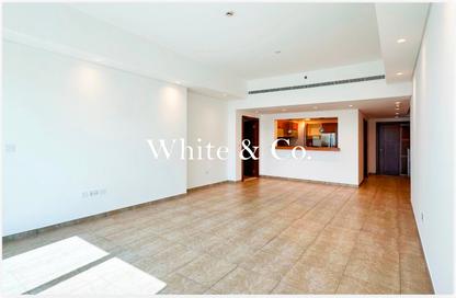 Apartment - 2 Bedrooms - 3 Bathrooms for rent in Marina Residences 4 - Marina Residences - Palm Jumeirah - Dubai