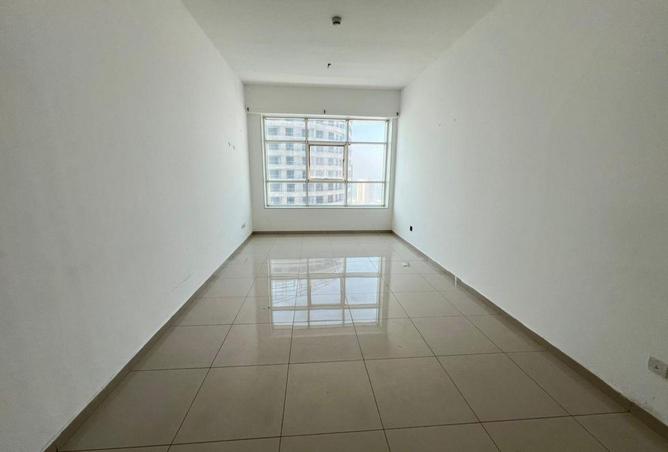 72720436 - Property Main Image