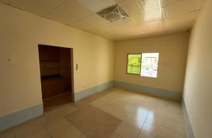 Apartment - Studio - 1 Bathroom for rent in Al Mowaihat 3 - Al Mowaihat - Ajman