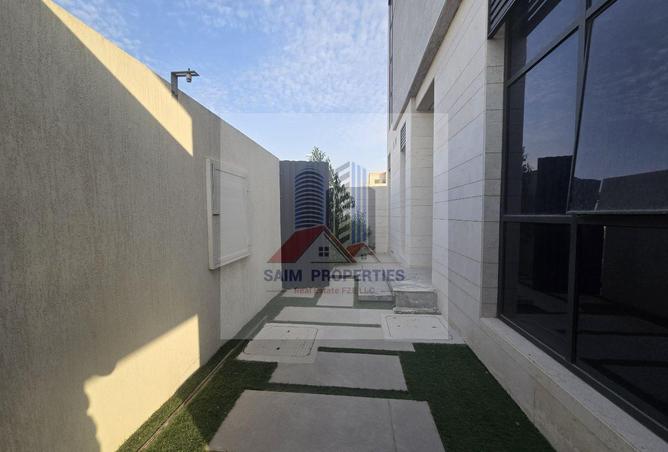 77807250 - Property Image 2