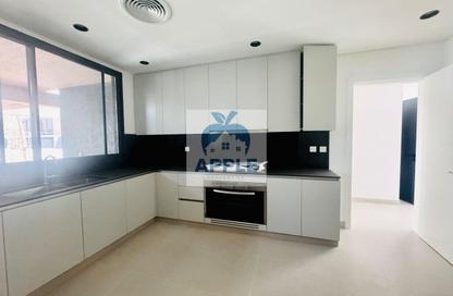 Villa - 4 - 5 for rent in Saro - Masaar - Tilal City - Sharjah