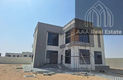 Villa - 5 Bedrooms - 7 Bathrooms for rent in Al Aweer 1 - Al Aweer - Dubai