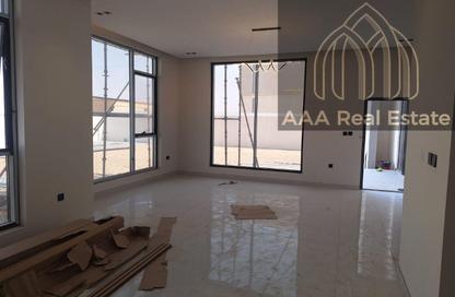 Villa - 5 - 7 for rent in Al Aweer 1 - Al Aweer - Dubai Villa - 5 - 7 for rent in Al Aweer 1 - Al Aweer - Dubai