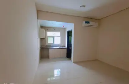 Apartment - Studio - 1 Bathroom for rent in Muwailih Building - Muwaileh - Sharjah