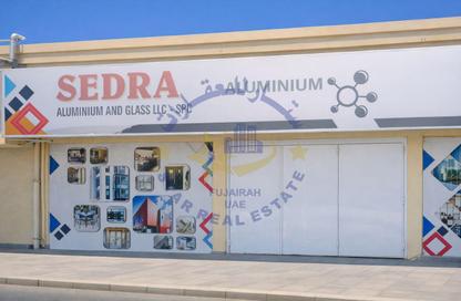 Whole Building - Studio - 2 Bathrooms for sale in Al Hayl - Fujairah