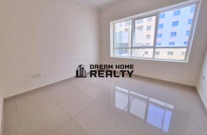 Apartment - 1 Bedroom - 2 Bathrooms for rent in Al Kanana Building - Al Khan Lagoon - Al Khan - Sharjah