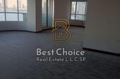 Office Space - Studio - 2 for rent in Safia Tower - Al Majaz 3 - Al Majaz - Sharjah