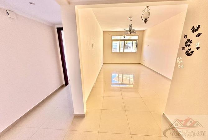 67441689 - Property Image 2