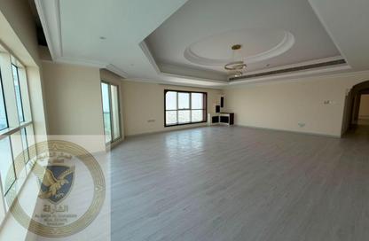 Apartment - 3 Bedrooms - 4 Bathrooms for rent in Al Mamzar Tower - Al Mamzar - Sharjah - Sharjah Apartment - 3 Bedrooms - 4 Bathrooms for rent in Al Mamzar Tower - Al Mamzar - Sharjah - Sharjah