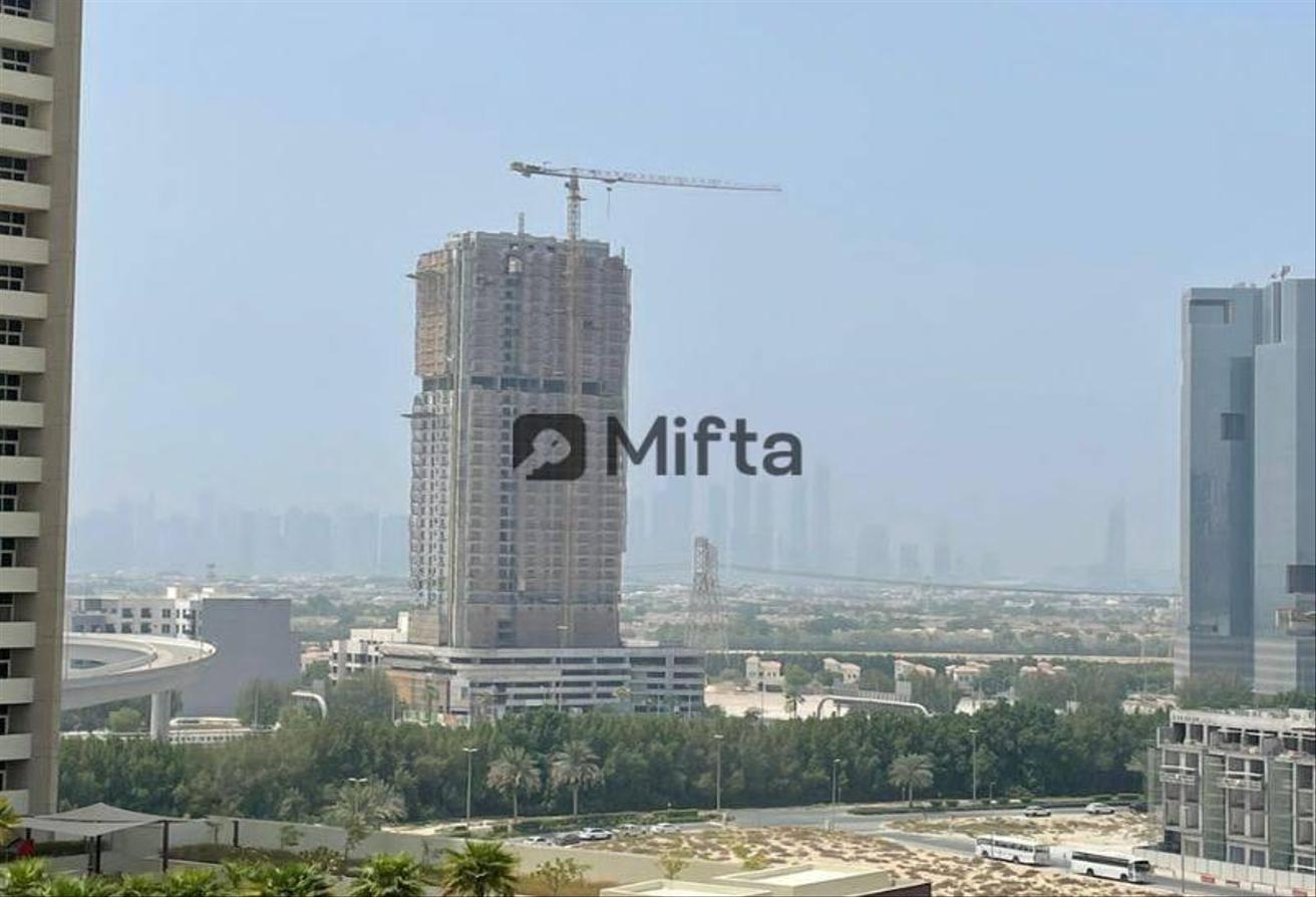 Stunning 1 BR | Fully Furnished | Prime photo 18