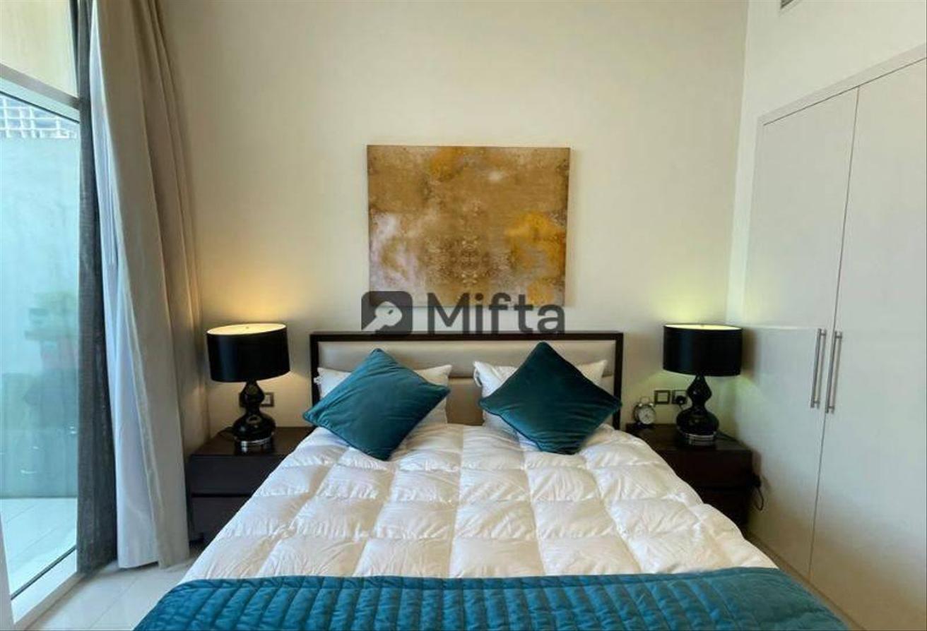 Stunning 1 BR | Fully Furnished | Prime photo 10