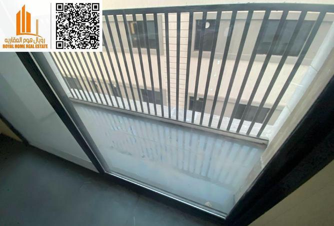 137445505 - Property Image 3