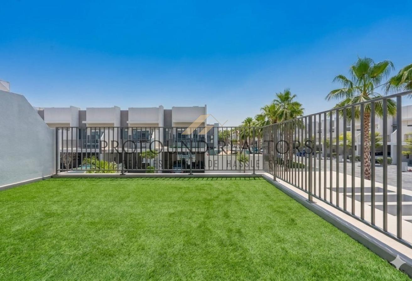 Corner Unit | With Swimming Pool | Open for offers photo 13