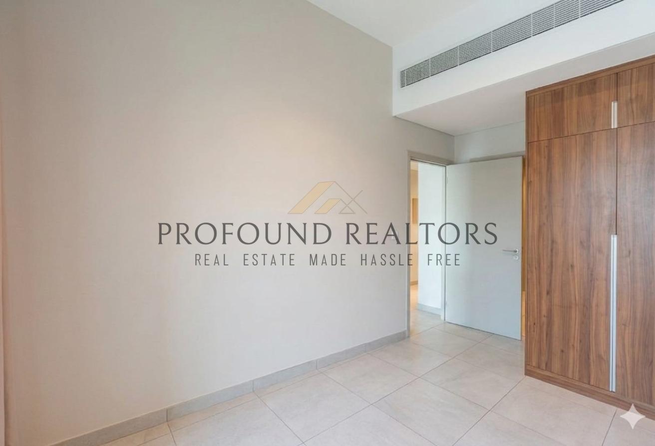 Corner Unit | With Swimming Pool | Open for offers photo 8