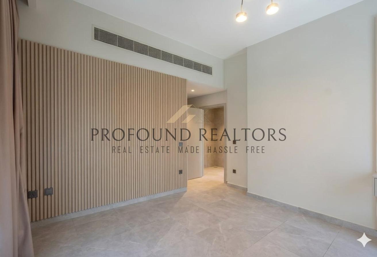 Corner Unit | With Swimming Pool | Open for offers photo 9