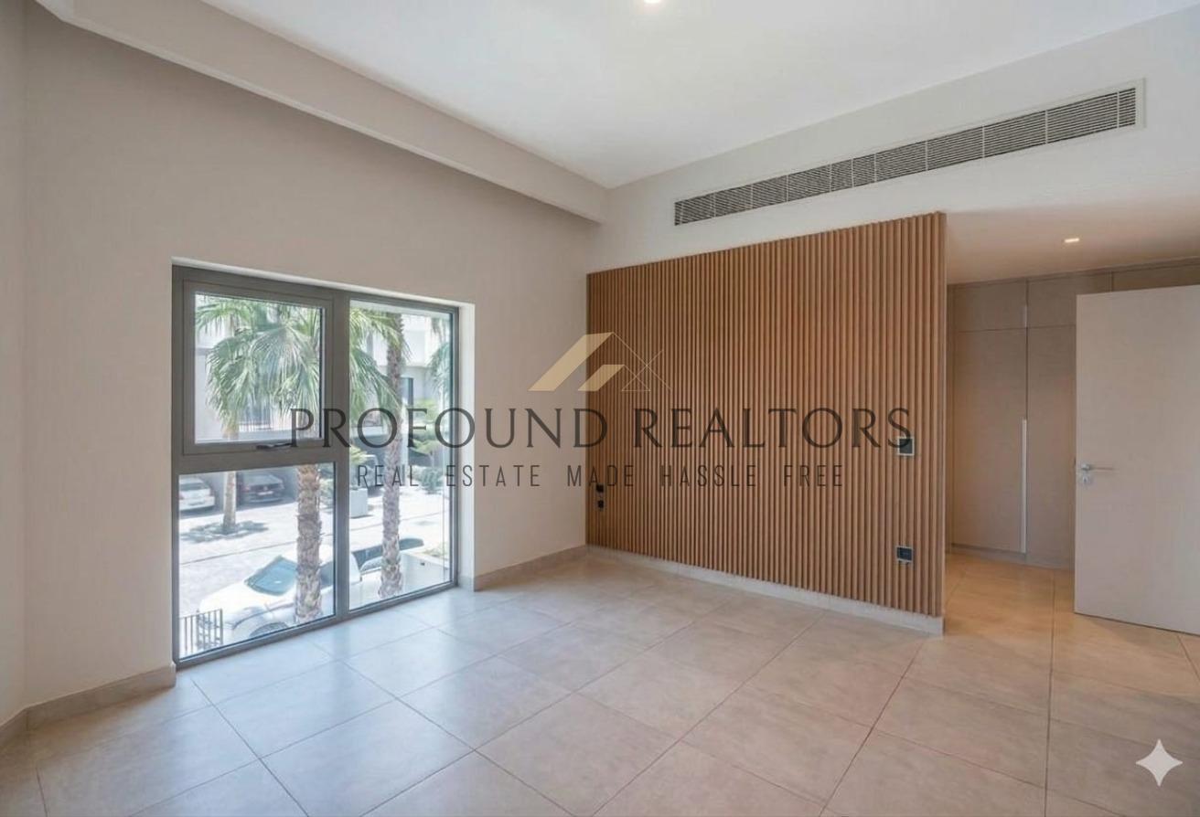 Corner Unit | With Swimming Pool | Open for offers photo 5