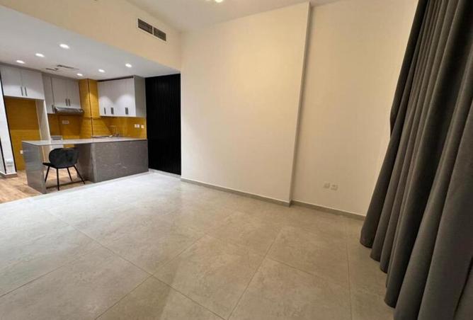 94008037 - Property Main Image