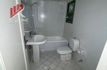 Apartment - 1 Bedroom - 2 Bathrooms for rent in Al Khan Lagoon Tower - Al Khan Lagoon - Al Khan - Sharjah