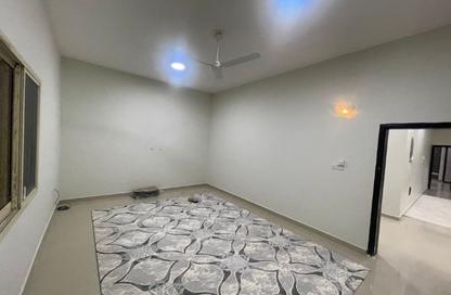 Villa - 5 - 4 for rent in Seih Al Burairat - Ras Al Khaimah