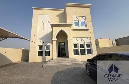 Villa - 4 Bedrooms - 5 Bathrooms for rent in Al Aweer 1 - Al Aweer - Dubai