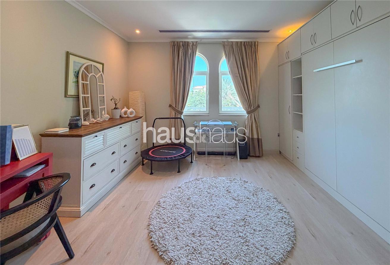 Upgraded | Private Pool | Large Plot photo 10