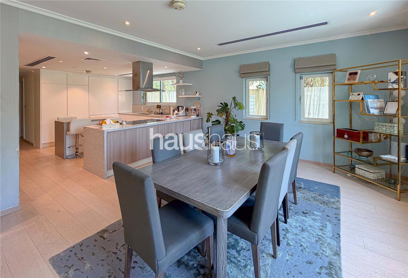 Upgraded | Private Pool | Large Plot photo 8