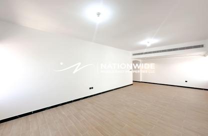 Apartment - 3 Bedrooms - 4 Bathrooms for rent in Hamdan Street - Abu Dhabi Apartment - 3 Bedrooms - 4 Bathrooms for rent in Hamdan Street - Abu Dhabi