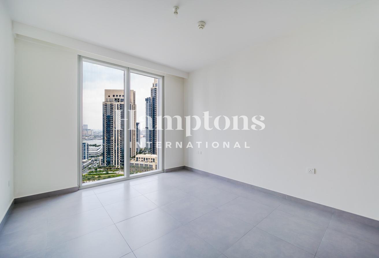 1-Bedroom Apartment | Full Park View photo 9