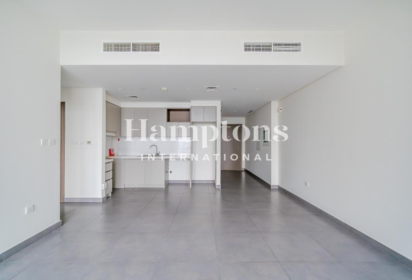 1-Bedroom Apartment | Full Park View photo 5