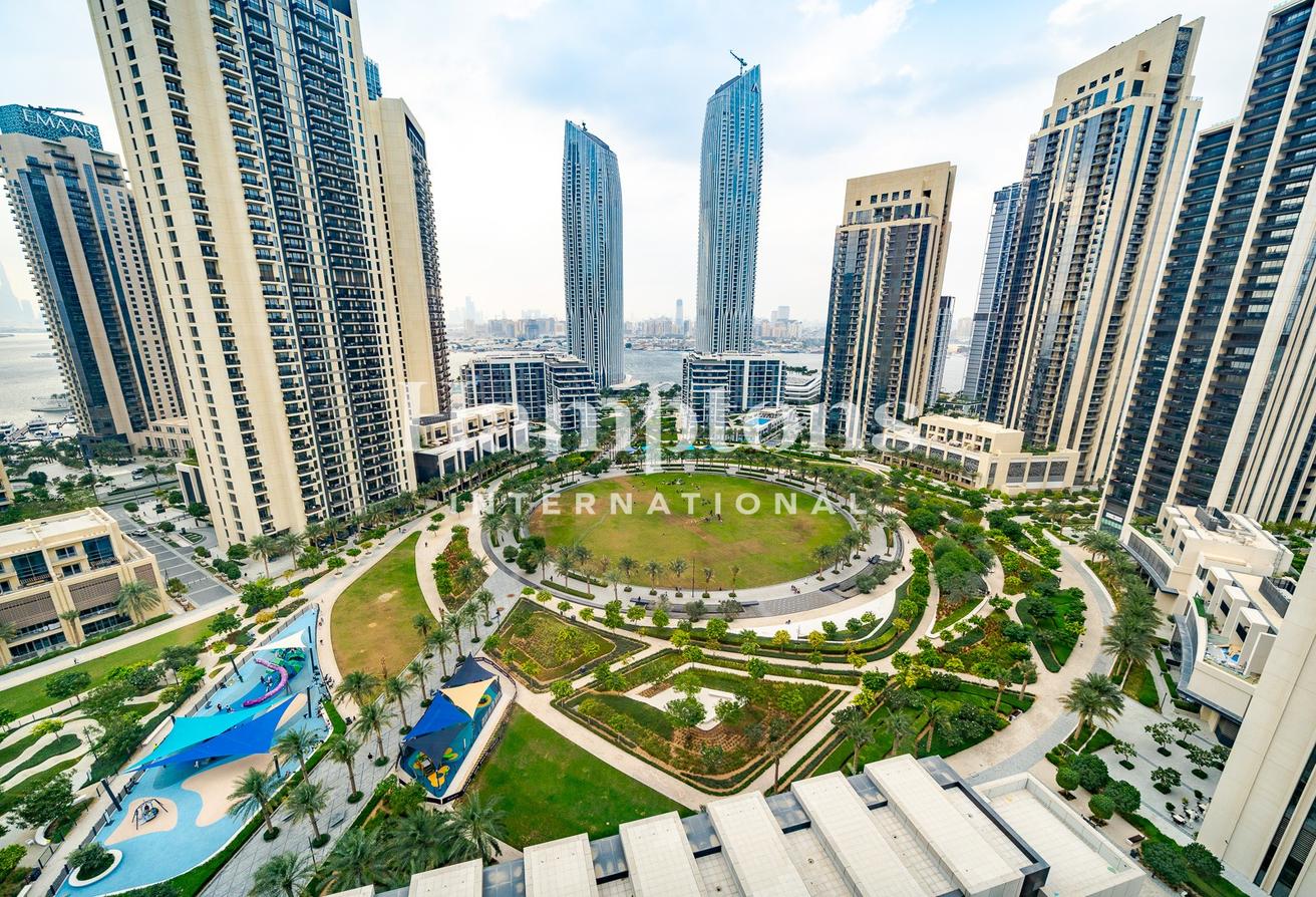 1-Bedroom Apartment | Full Park View photo 12