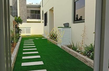 Townhouse - 3 - 5 for rent in Zinnia - Damac Hills 2 - Dubai Townhouse - 3 - 5 for rent in Zinnia - Damac Hills 2 - Dubai