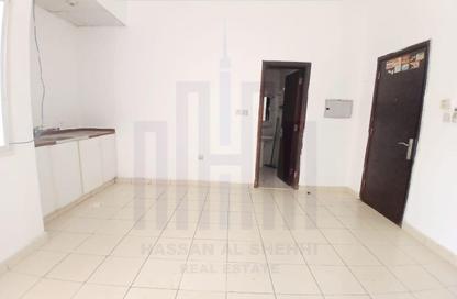 Apartment - Studio - 1 for rent in Fire Station Road - Muwaileh - Sharjah