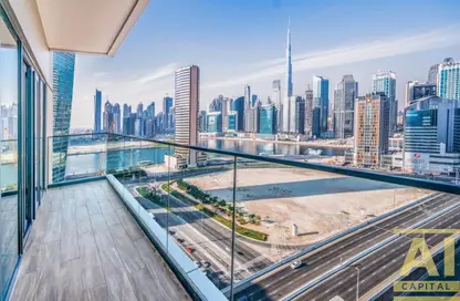 Apartment - 1 Bedroom - 2 Bathrooms for sale in SOL Bay - Business Bay - Dubai