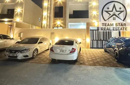 فيلا - 5 غرف نوم - 7 حمامات للايجار في الحليو 2 - الحليو - عجمان