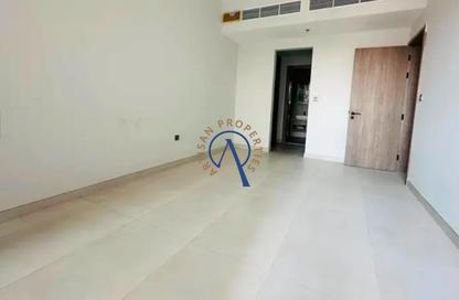 Apartment - 1 - 2 for rent in Amal Tower - Dubai Sports City - Dubai