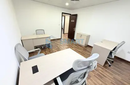 Business Centre - Studio - 2 Bathrooms for rent in Al Muraqqabat - Deira - Dubai