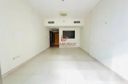 شقة - غرفة نوم - 2 حمامات للايجار في حديقة الوليد - الجداف - دبي