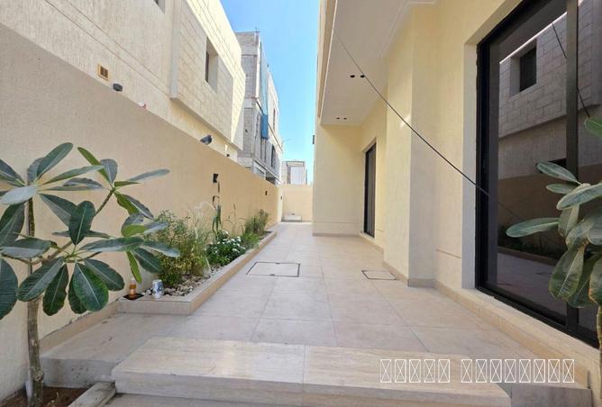 76593173 - Property Image 3