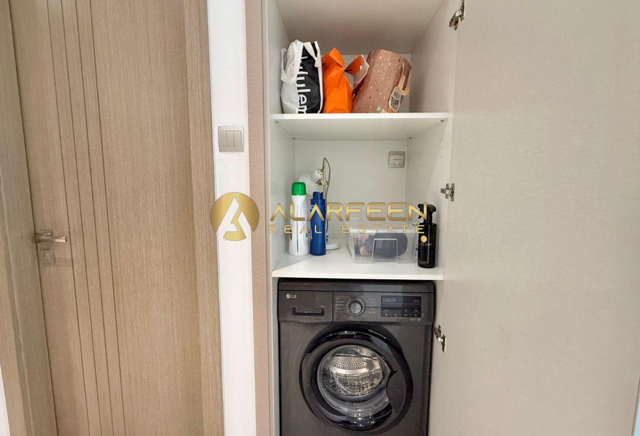 Near To Mall | Spacious Unit | Prime Location photo 6
