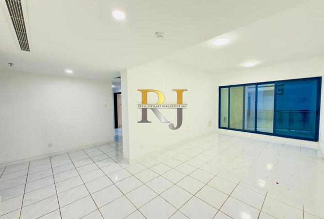 94015744 - Property Main Image