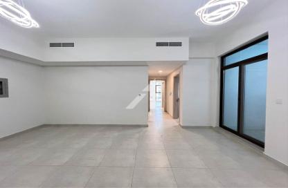 Apartment - 2 - 3 for rent in Bliss Homes - Dubai Land Residence Complex - Dubai Apartment - 2 - 3 for rent in Bliss Homes - Dubai Land Residence Complex - Dubai