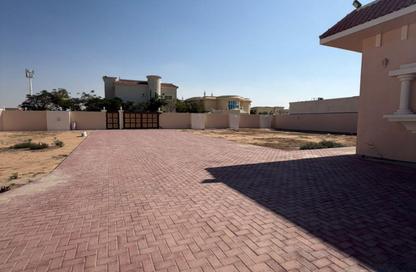 Villa - 3 Bedrooms - 4 Bathrooms for sale in Al Garayen - Sharjah