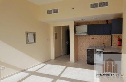 Apartment - Studio - 1 Bathroom for rent in Silicon Gates 4 - Silicon Gates - Dubai Silicon Oasis - Dubai