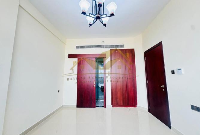 83246638 - Property Image 2